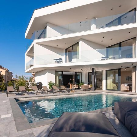 Luxury Villa Aruna PUY Exterior foto