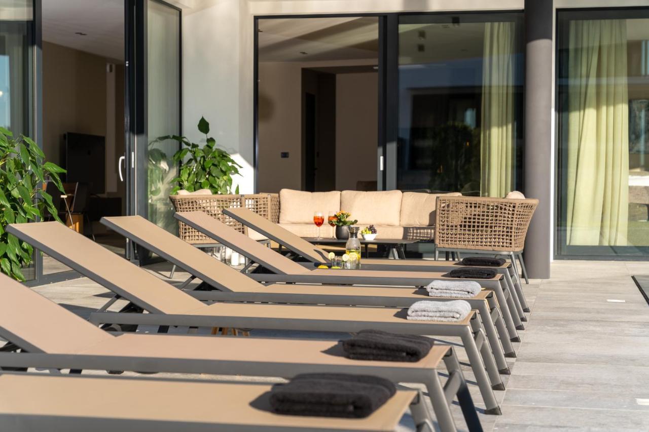 Luxury Villa Aruna PUY Exterior foto