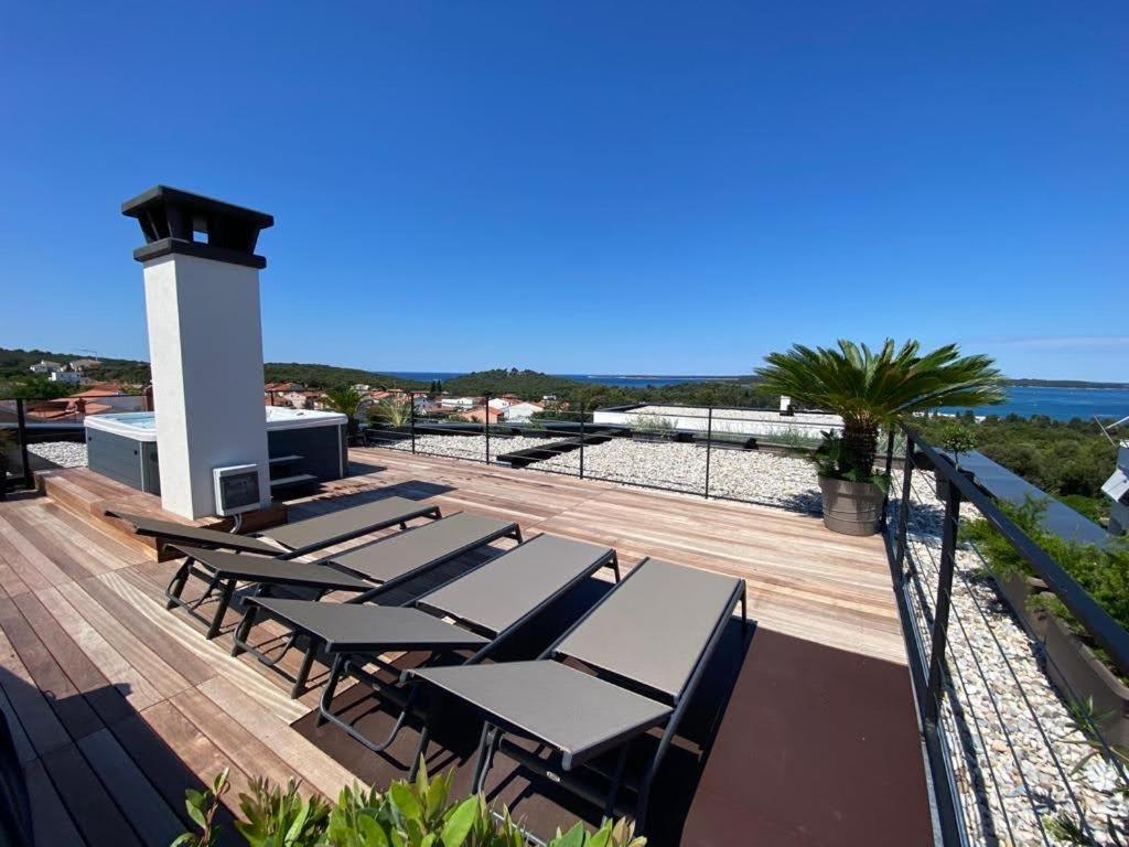 Luxury Villa Aruna PUY Exterior foto